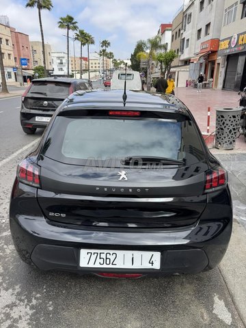 Peugeot 208 2022 Essence Manuelle à Casablanca