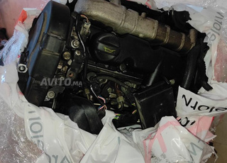 Avendre 2 moteurs  voiture