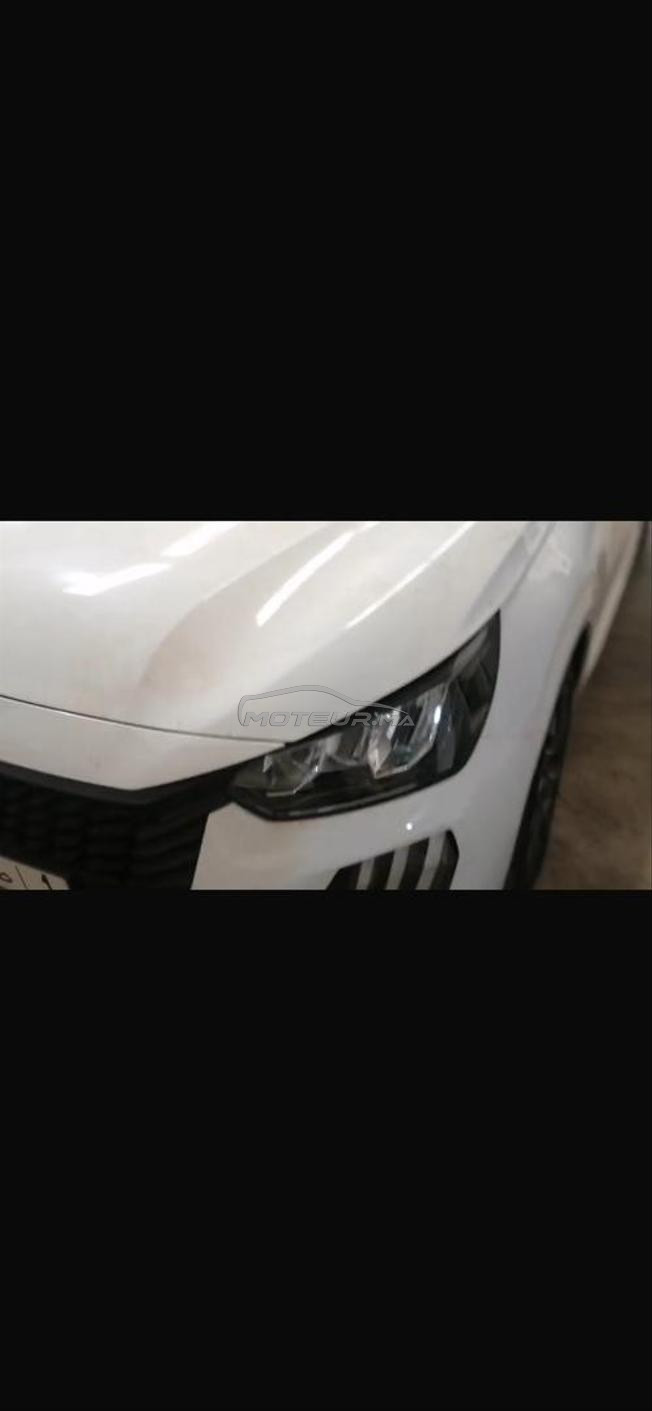 Peugeot 208 Diesel Manuelle 2024 à Rabat