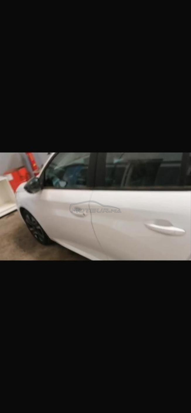 Peugeot 208 Diesel Manuelle 2024 à Rabat