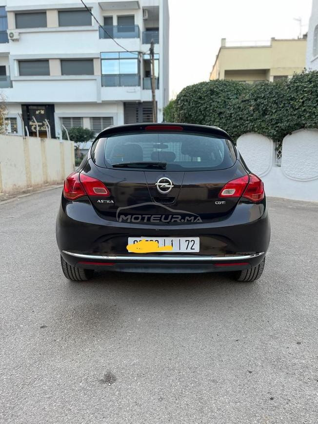 Opel Astra Diesel Manuelle 2015 à Fès
