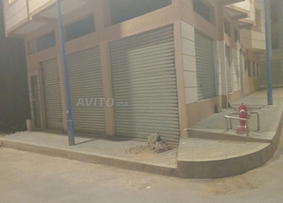 magaza comerciel avendre deux fasade 