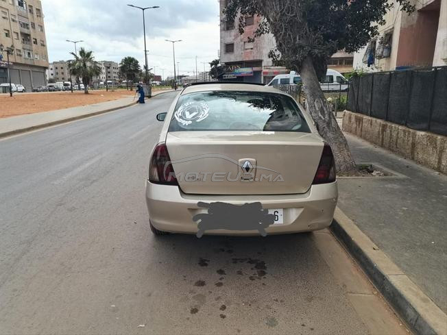 Clio 2 essance 