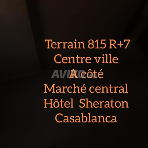 R 7 terrain 815 centre ville côté hôtel Sheraton 