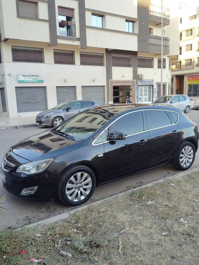 Opel Astra Diesel Manuelle 2012 à Nador