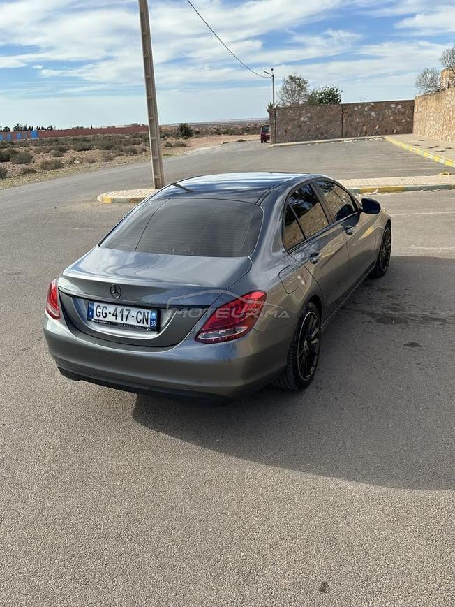 Mercedes-Benz 220 Diesel Automatique 2017 à Agadir