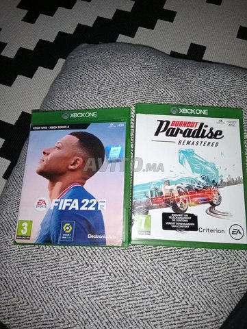fifa 22 et burnout paradise Xbox one