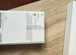 iphone 16 pro and Apple watch SE gen2