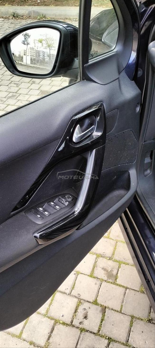 Peugeot 208 tt option La voiture rien a dire 