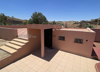 Grande maison de campagne terrain titré 2600 m²