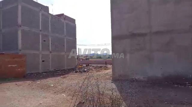 أرض محفظة للبيع بثمن مناسب في حي تازارت - خنيفرة  