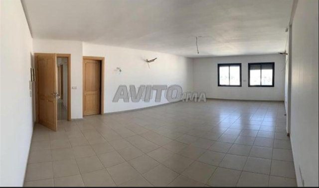 Bureaus haut standing disponible dans tout étages