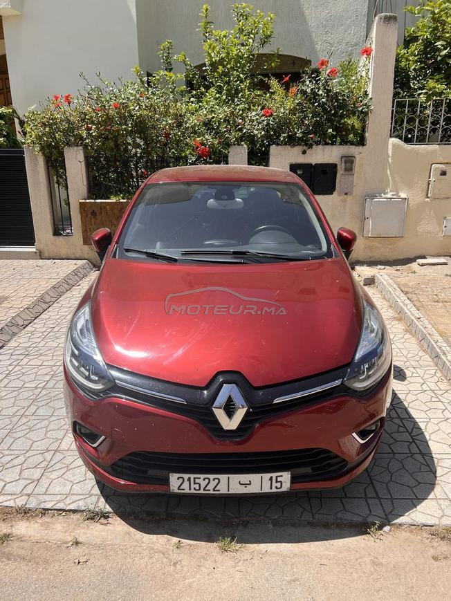 Clio 4 tour option automatique 2018