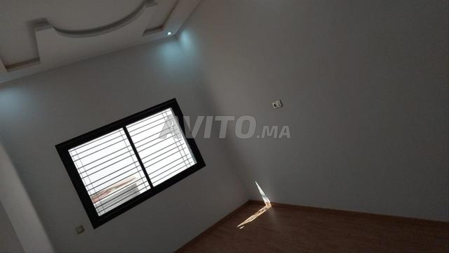 Appartement à vendre 3 chambre salon 