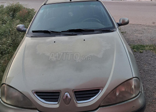 megane essence 2002 toute option