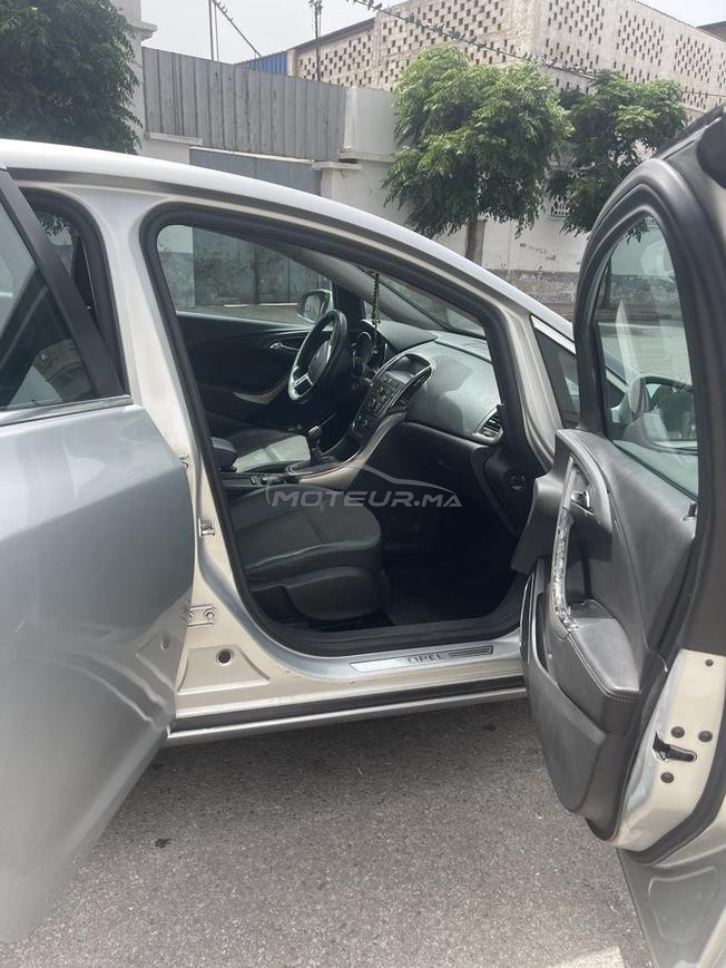 Opel Astra Diesel Manuelle 2012 à Casablanca