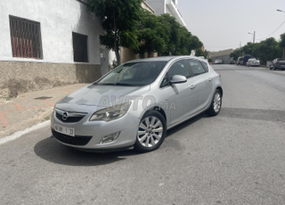 Opel Astra Diesel Manuelle 2012 à Casablanca