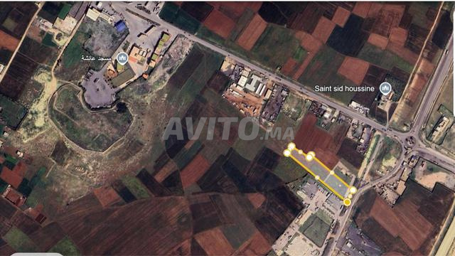 Terrain de 7000 m2 a vendre ou a louer 4km de locp