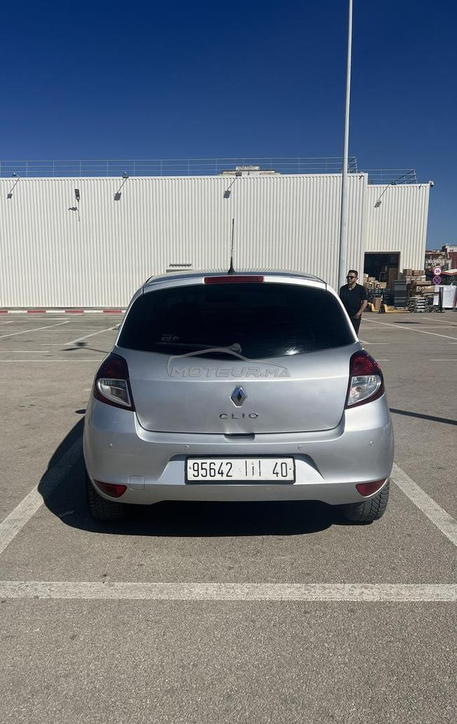 CLIO 3 à vendre