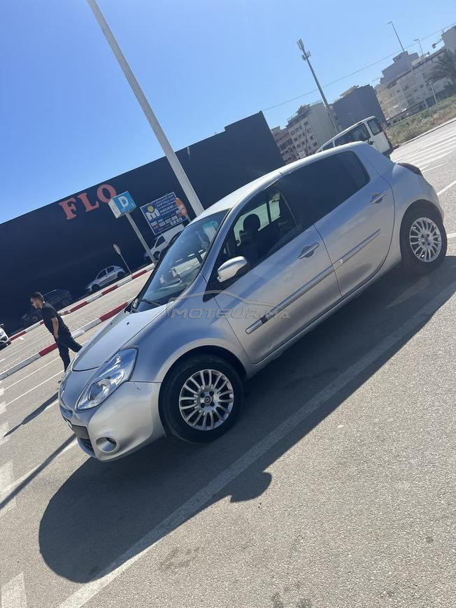 CLIO 3 à vendre