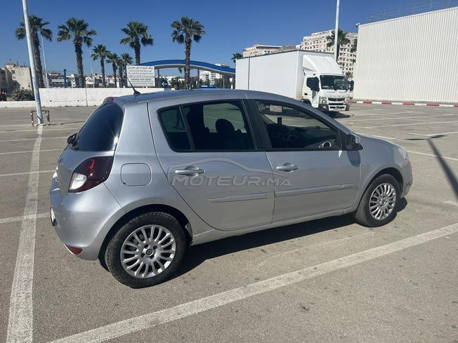 CLIO 3 à vendre