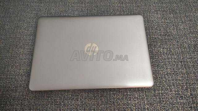 Intel r i5 7200u 16gb ram , 512 mvu 256 SSD 