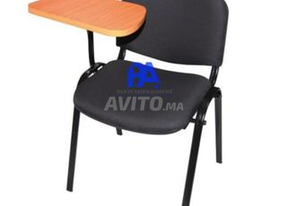 Chaise en tissu avec cache 