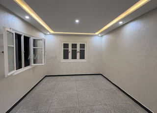 appartement a vendre en 2 eme etage 