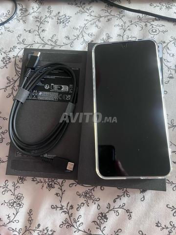 Samsung Galaxy S25 Navy Neuf avec sa boite