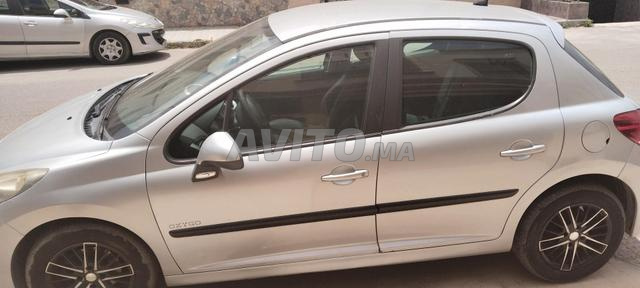 Peugeot 207 Diesel Manuelle 2010 à Mohammedia - 2