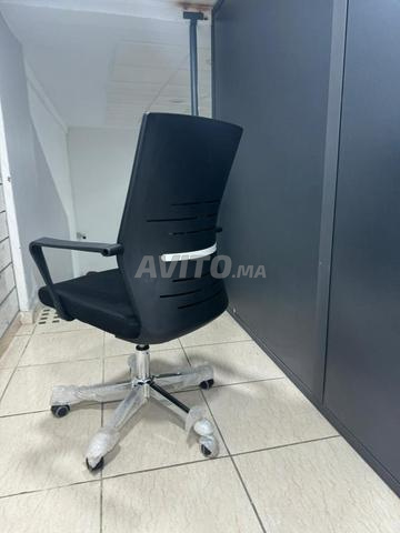 chaise les chaises opérateurs  - 2