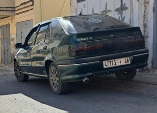 رينو آر 19 بنزين يدوي 1995 في أكادير