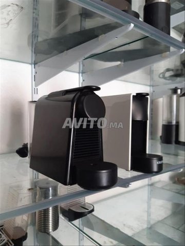 DES NESPRESSO ESENZA MINI NV MODEL PLUSRS COULEURS