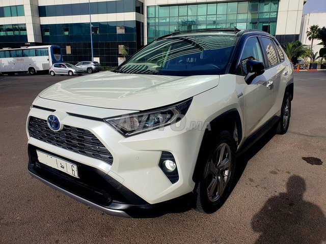 Toyota RAV4 Hybride à Casablanca 