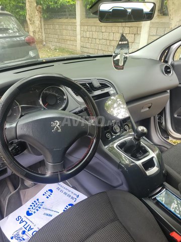 Peugeot 5008 Diesel Manuelle 2014 à Ifrane