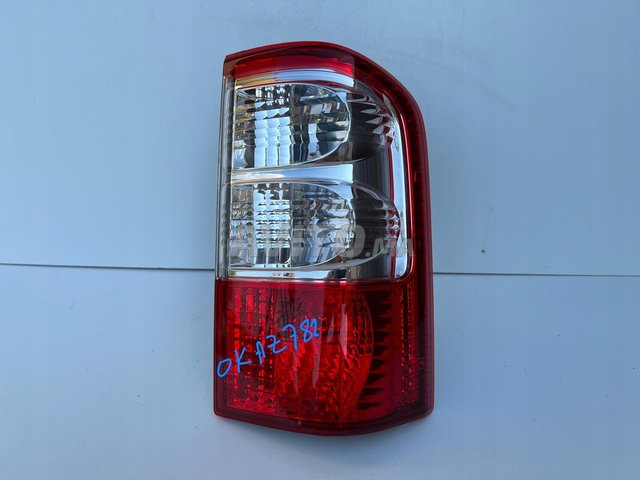 Nissan Patrol 2001 à 2005 Feux arrière Neuf 