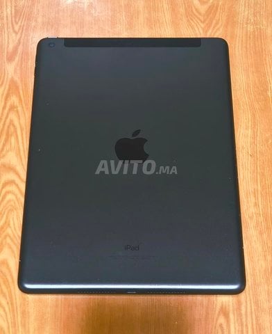 Ipad 9th generation 64G carte sim 