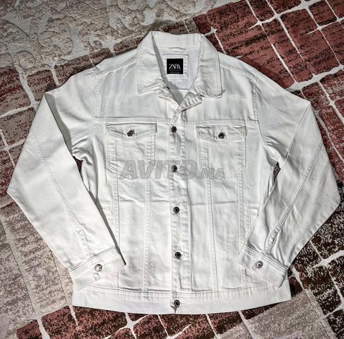 ZARA Original White Denim Jacket - Unisex