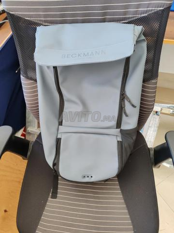 je met en vente un sac de marque BECKMANN neuf