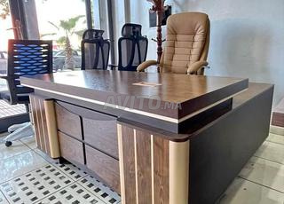 Bureau Directionnel Contemporain 