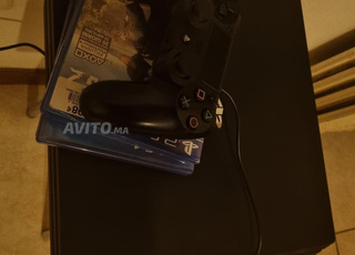 ps4 pro 1T et 2 jeux du plus