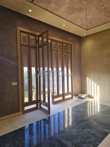 Villa Neuve sur PRESTIGIA à Vendre