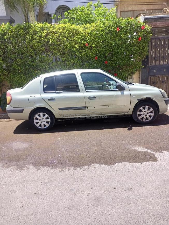 Renault Clio Essence Manuelle 2004 à Settat