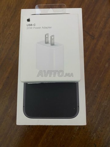 adaptateur iPhone original neuf 