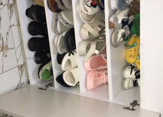 حامل للأحذية