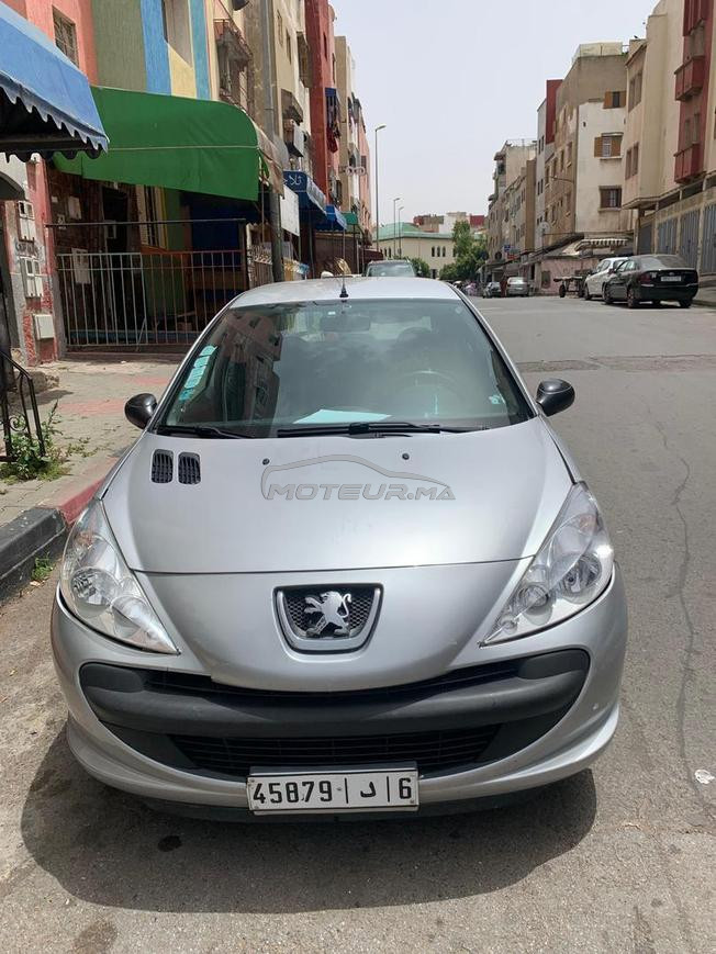 Peugeot 206 Essence Manuelle 2011 à Casablanca