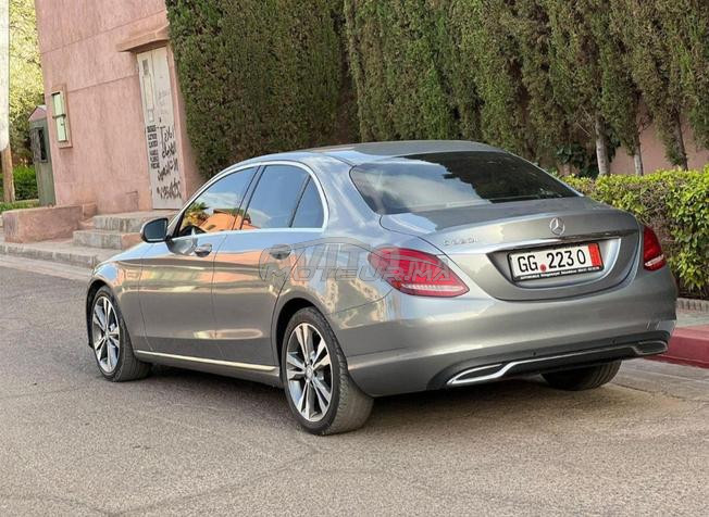 Mercedes-Benz 220 Diesel Automatique 2017