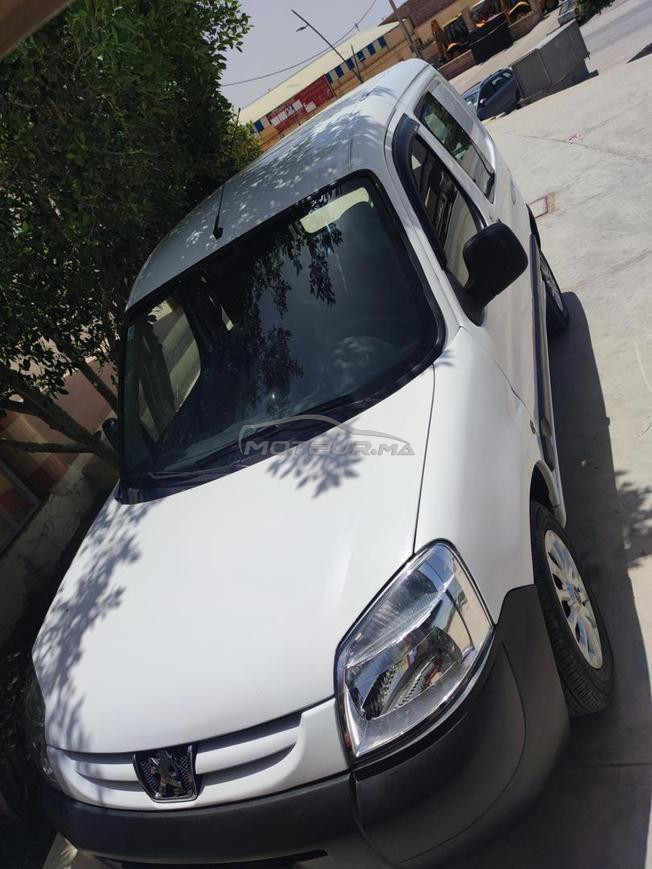 Peugeot Partner Diesel Manuelle 2004 à Taourirt