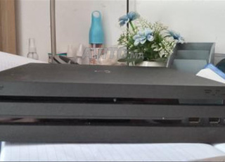 ps4 pro 1 to avec deux jeu