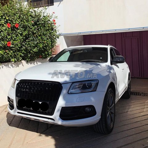 Audi Q5 S-line premier main 2017 